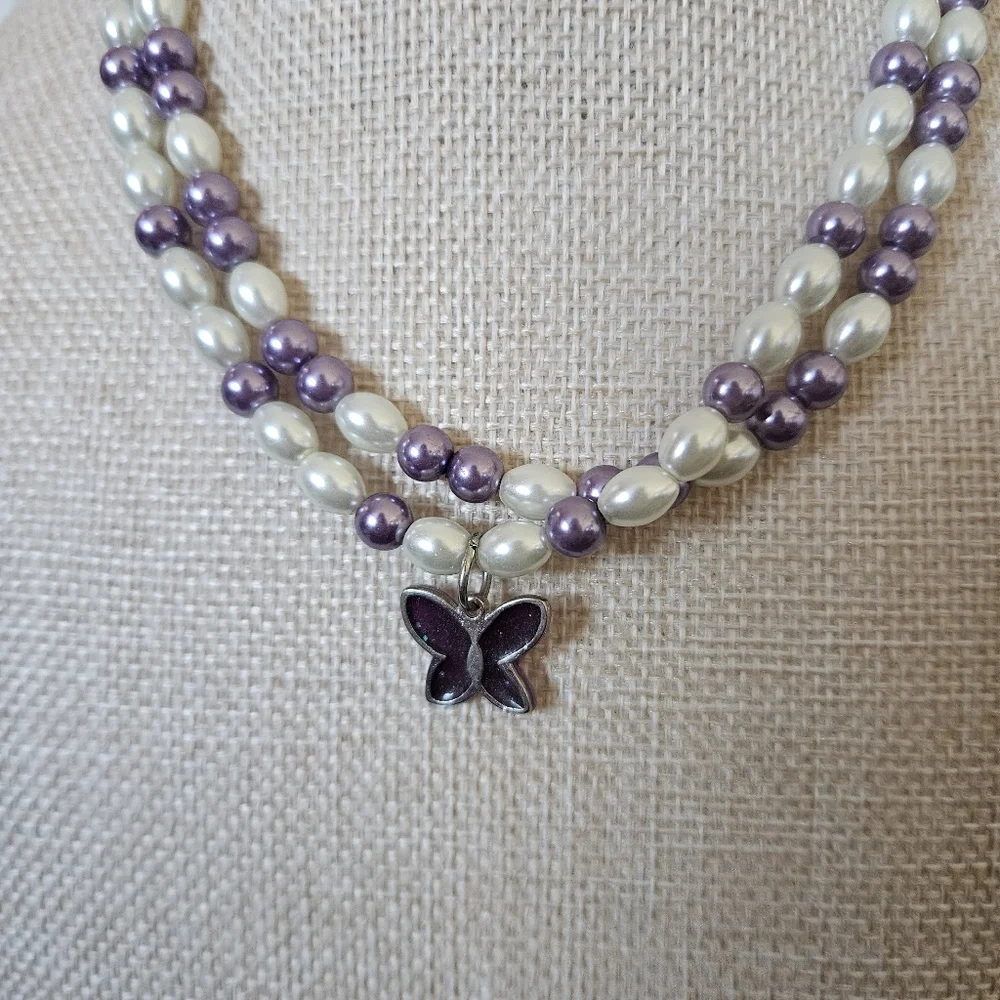 Elegant Pearl and Purple Beaded Necklace with Butterfly Pendant Stretchy Toggle